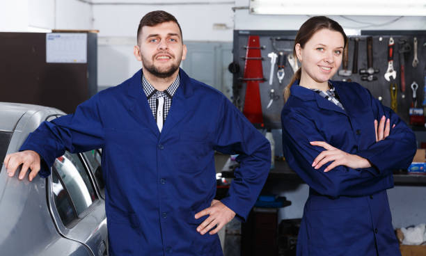 Why Durable Mechanic Uniforms Are Essential for Auto Professionals