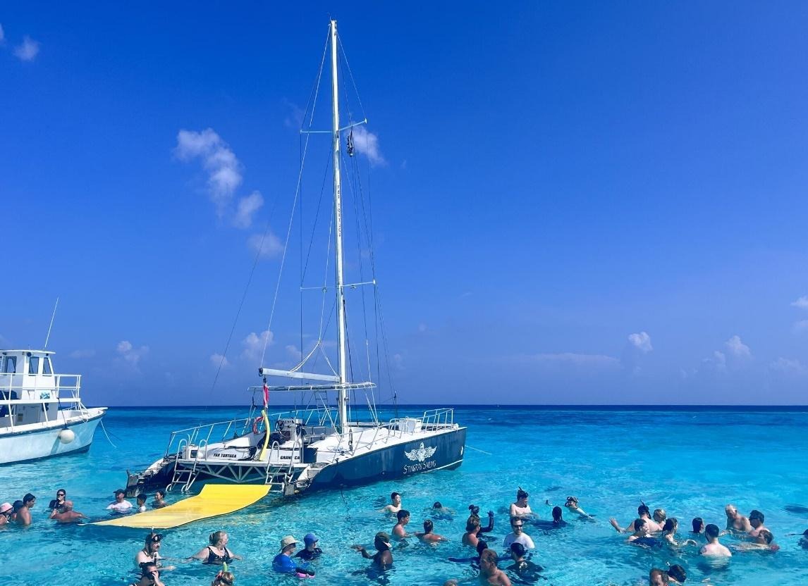 How to Book Exclusive Car Rental Deals Easily