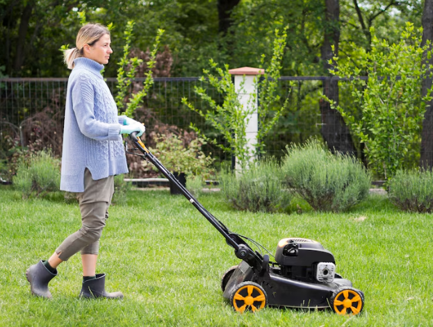 Why Small Electric Lawn Mowers Are Ideal for Compact Urban Lawns
