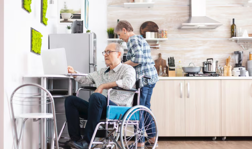 How Assisted Living Can Help Your Elderly Parent Keep Independence