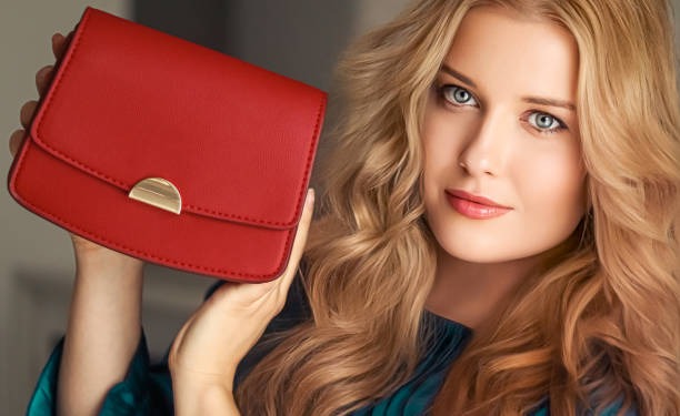 Top 5 Handbags That Every Woman Should Own